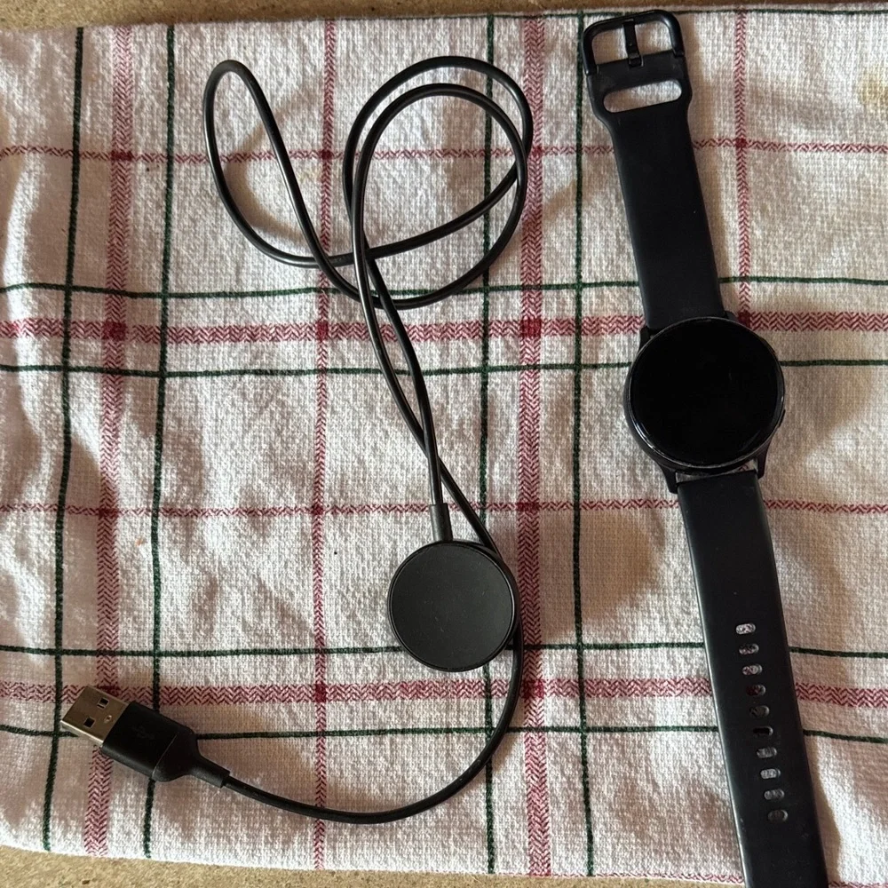 Samsung Active2 Smartwatch with Silicone Band